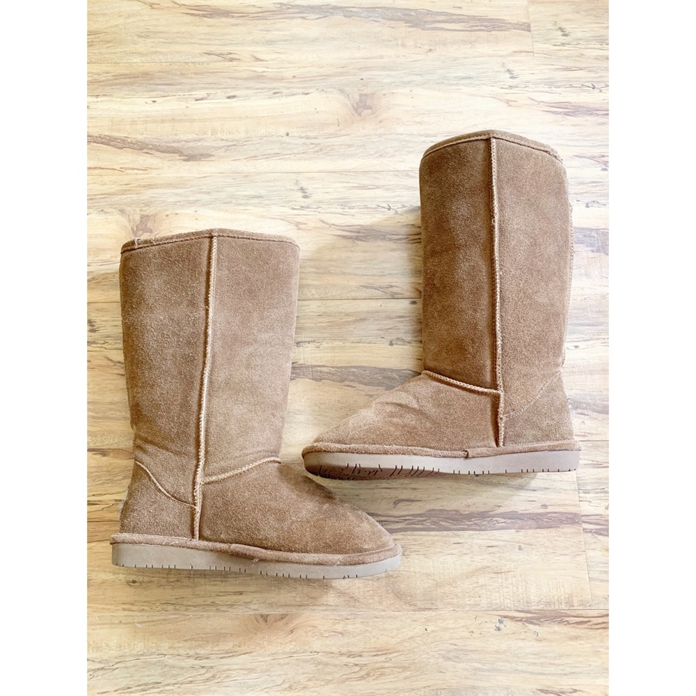 Bear paw brown fur boots size 8